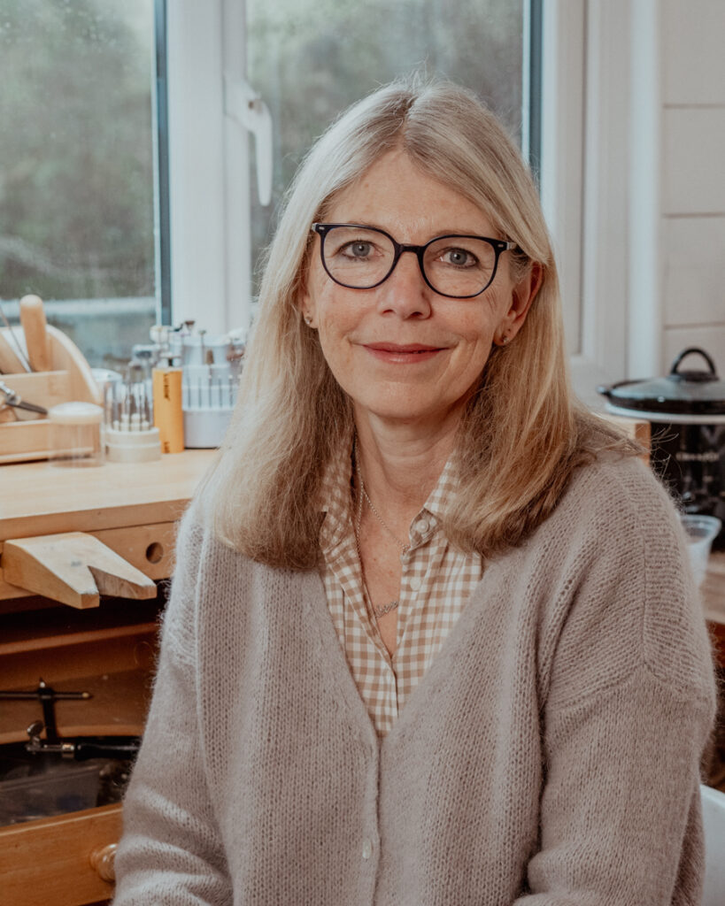 A photo of the jewellery designer and maker Alexia Hollingsworth